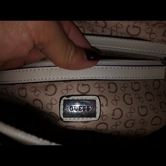 Guess tote bag ❓ - Picture 7 of 7